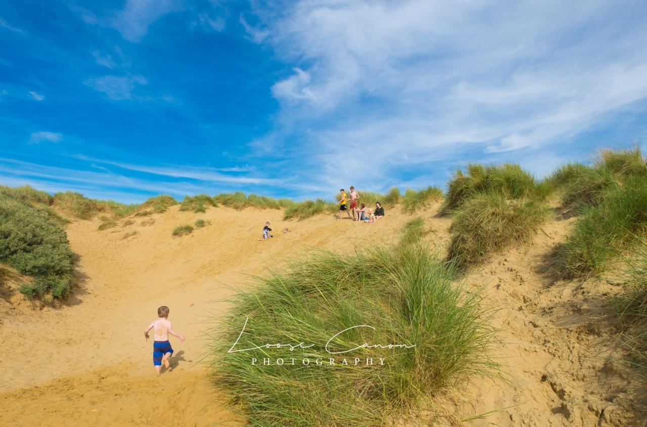 Sea 'N' Stars Platinum Plus Holiday Home With Views, Free Wifi And Netflix Camber Exterior photo